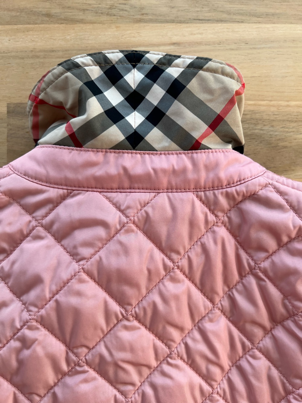 Burberry toddler's Quilted Pink Jacket 2Y - Picture 10 of 11